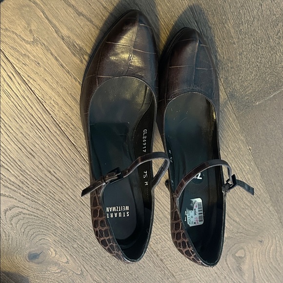 Stuart Weitzman Brown Croc-Embossed Heels - Picture 6 of 6